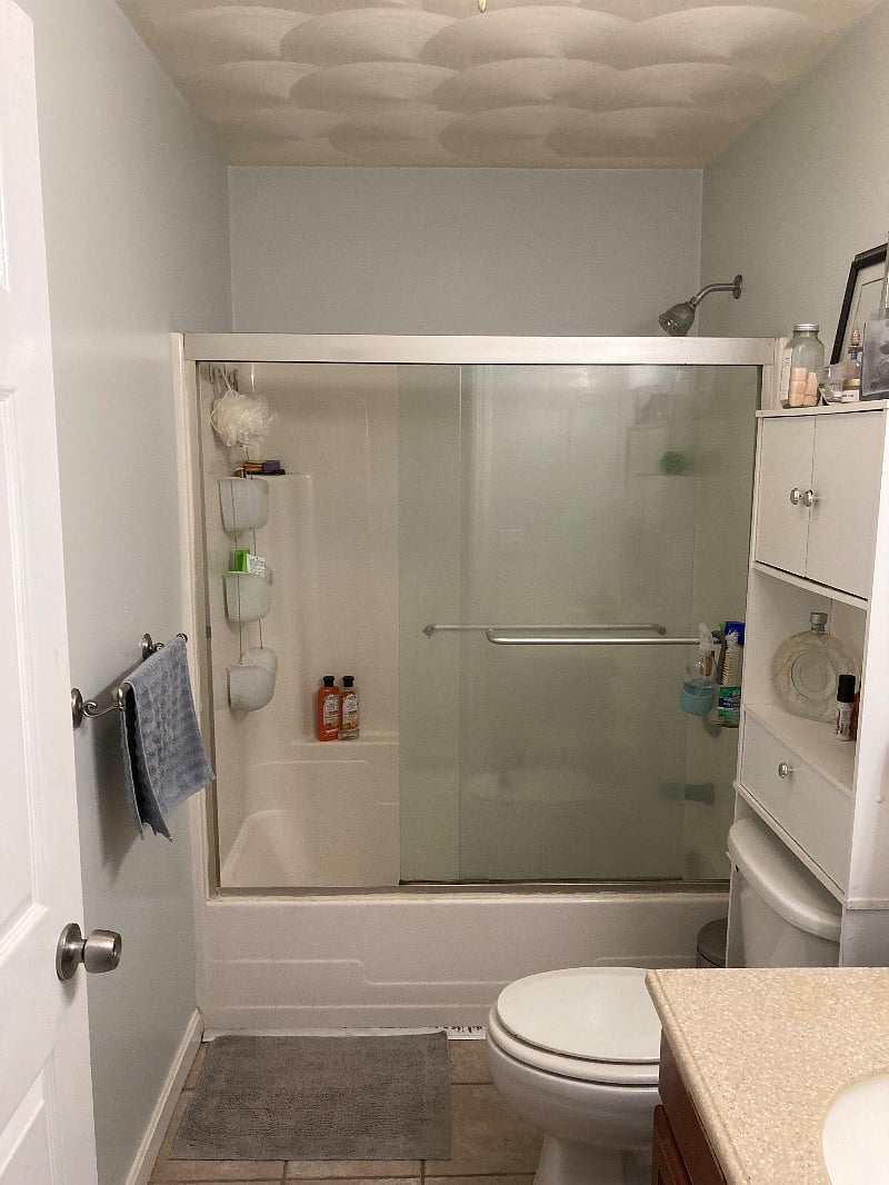 Full Bath with Tub/Shower