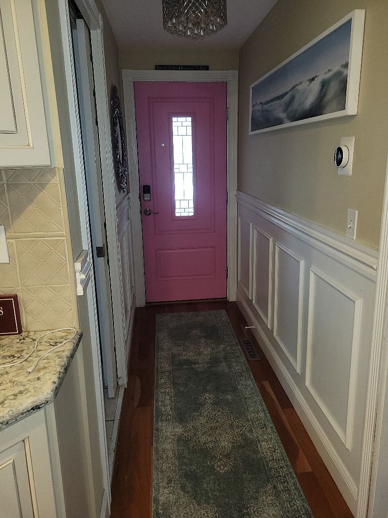 Rear entryway