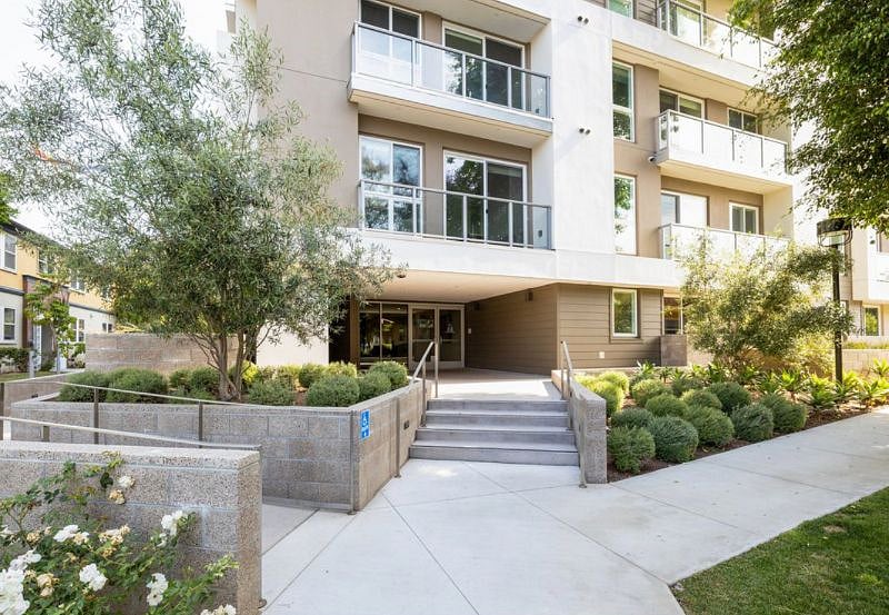 Furnished Finder property 577405_1 photo 7