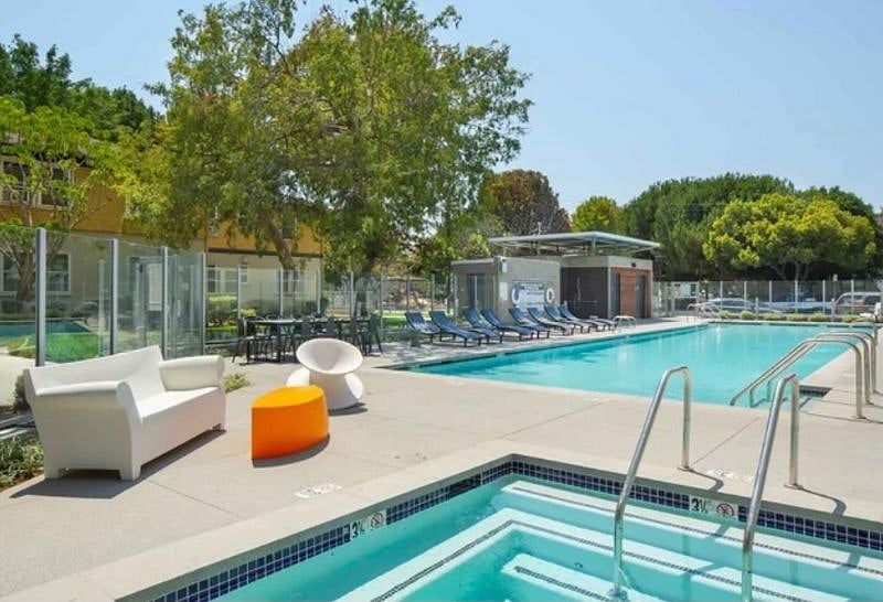 Furnished Finder property 577405_1 photo 15