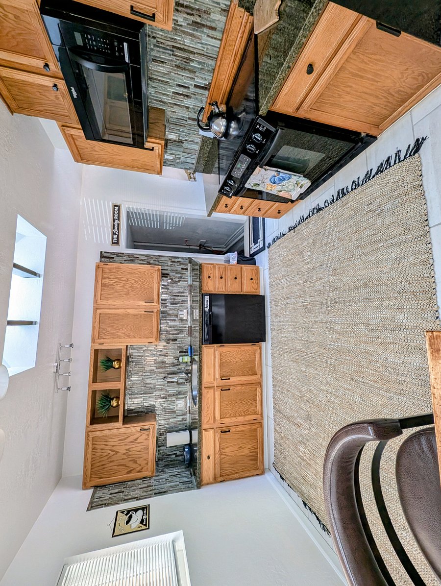 Furnished Finder property 577427_1 photo 3