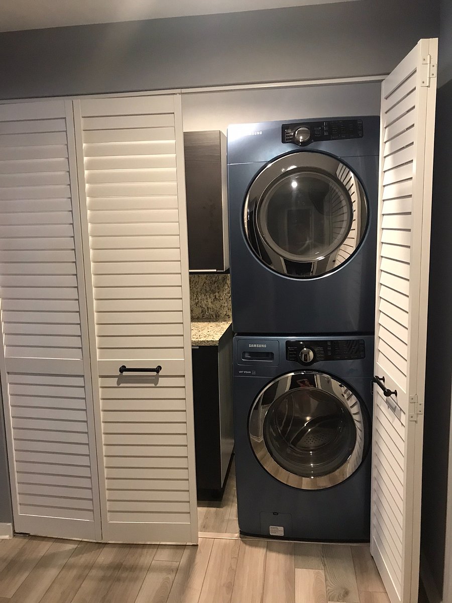 Fullsize washer and dryer