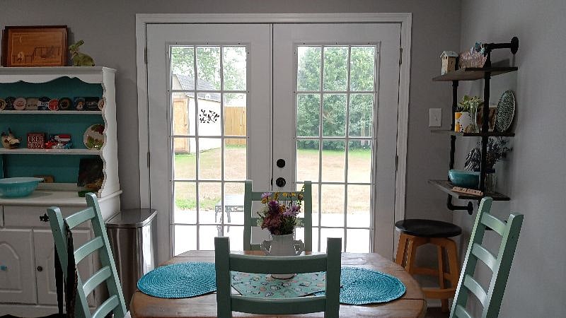 out to patio, bright and cheery