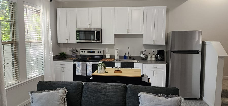 Furnished Finder property 577457_1 photo 3