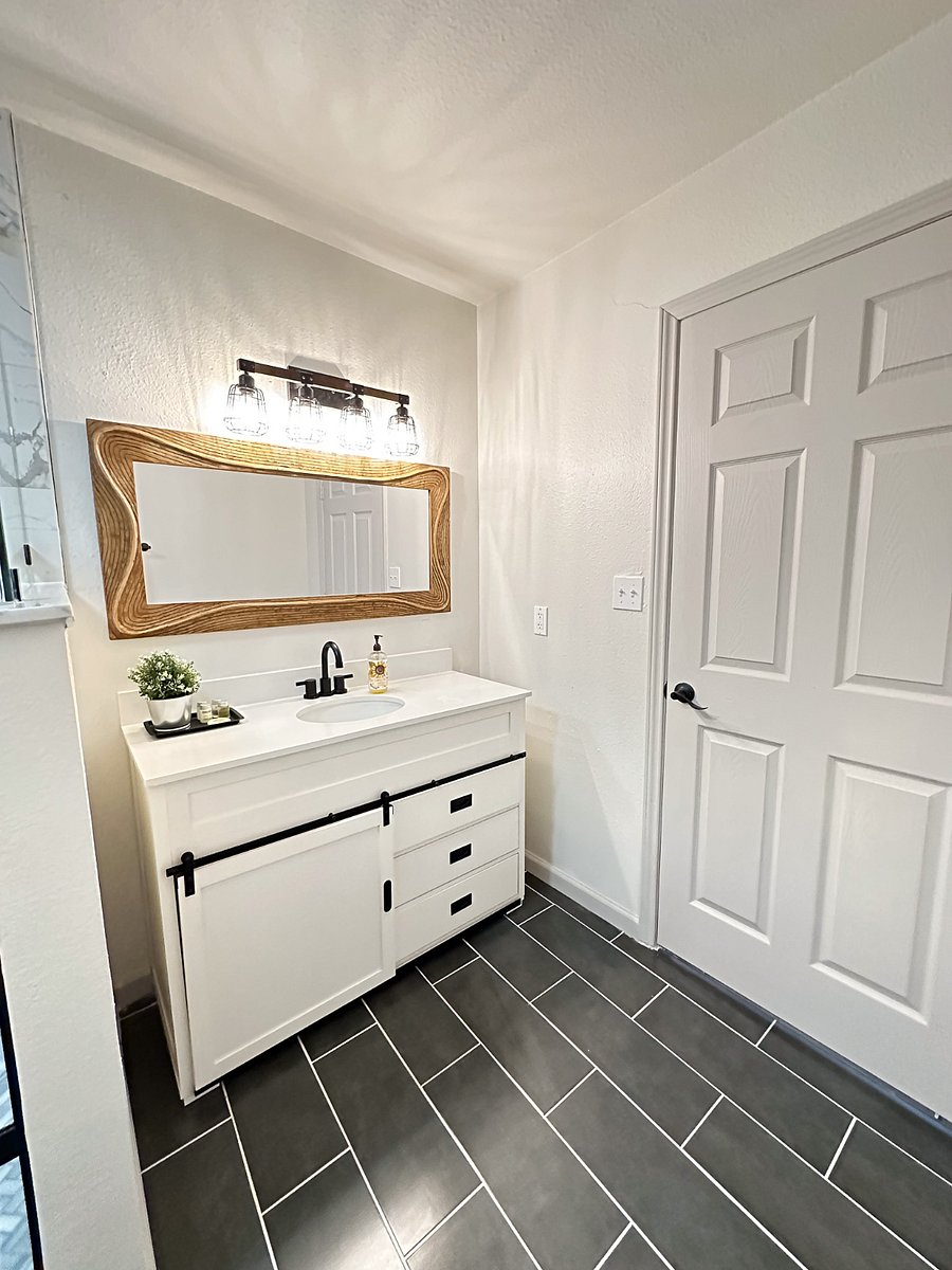 Master Ensuite ShowerBathroomoom