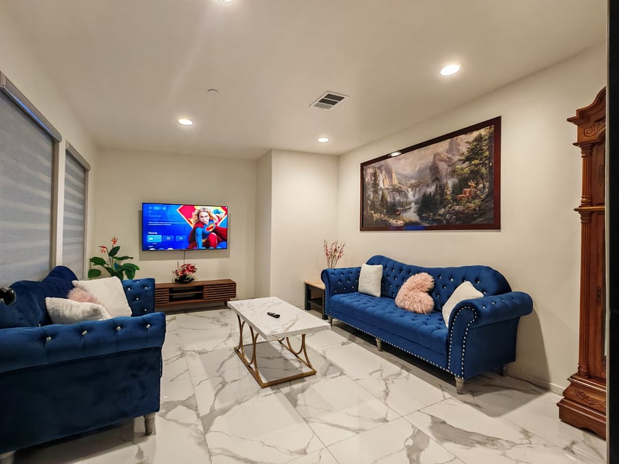 Furnished Finder property 577513_1 photo 3
