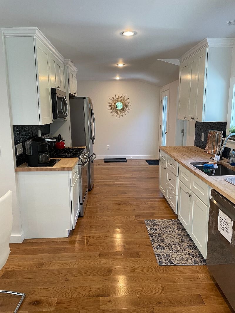 Furnished Finder property 577581_1 photo 3