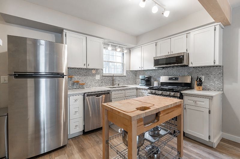 Furnished Finder property 577583_1 photo 8