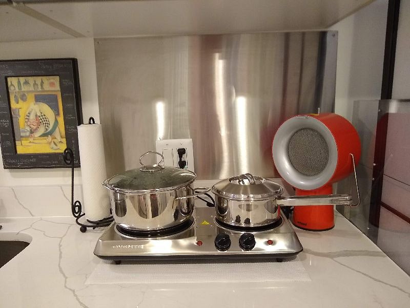 Infrared cooktop & portable ventless hood