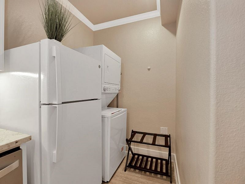 Furnished Finder property 577606_1 photo 9