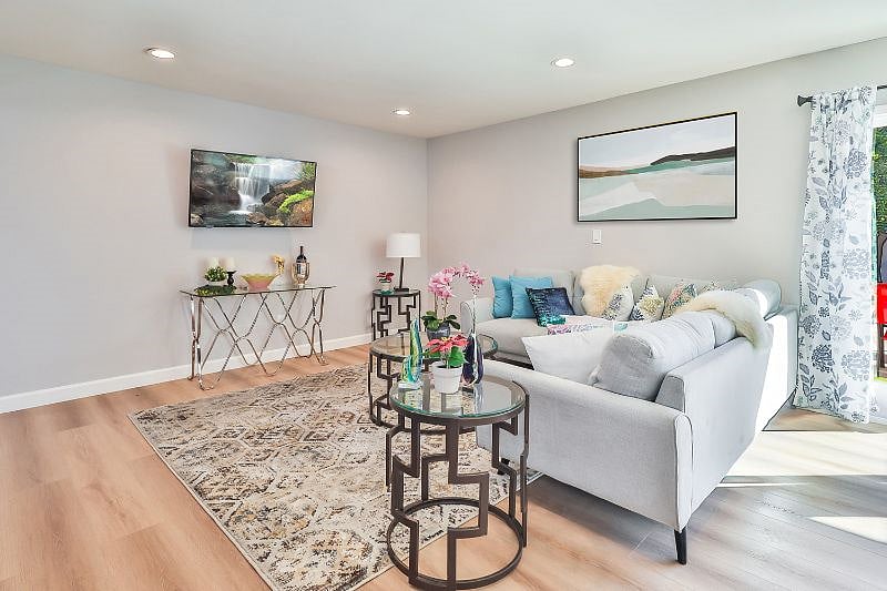 Furnished Finder property 577660_1 photo 11