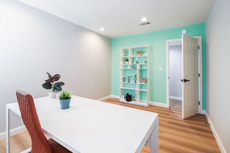 Furnished Finder property 577660_1 photo 3