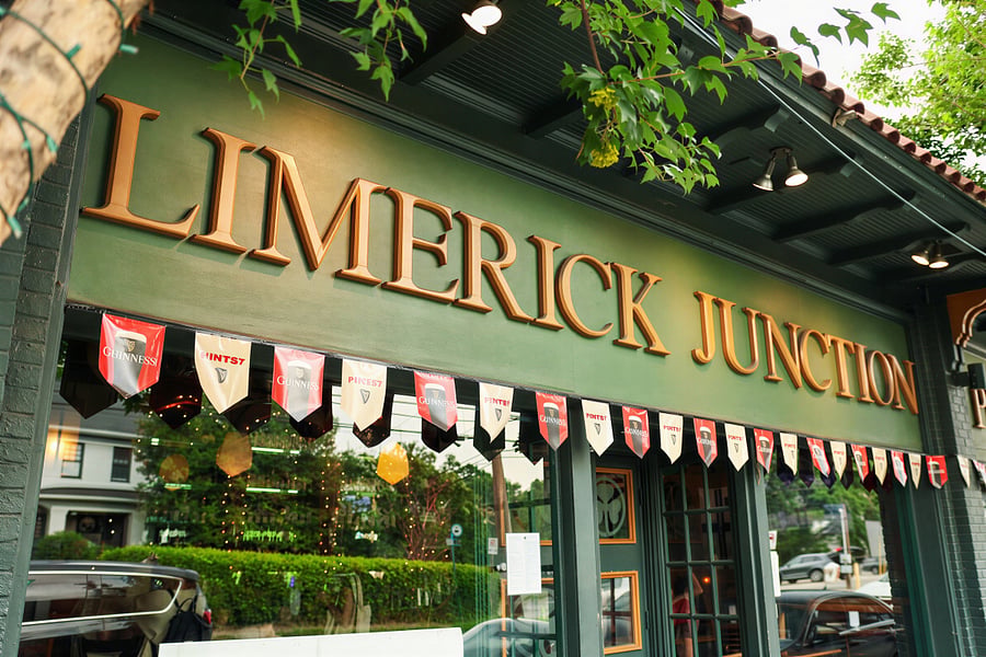 15 MIN WALK TO IRISH PUB