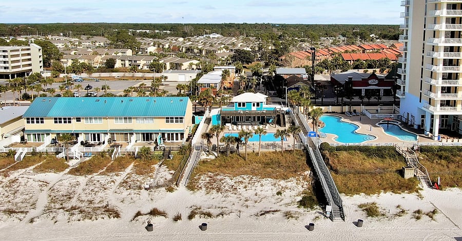 Access to 11 pools and more amenities!