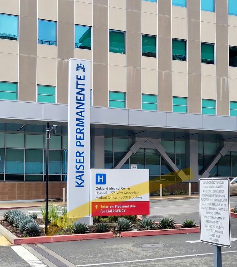 Hospitals such as Kaiser Permanente and Alta Bates Summit Medical Center are only 5 minutes away down the street! Highlands Hospital is a 7 minute drive via highway 580. Very convenient for traveling medical professionals!