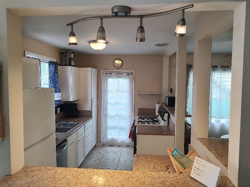 Furnished Finder property 577956_1 photo 5