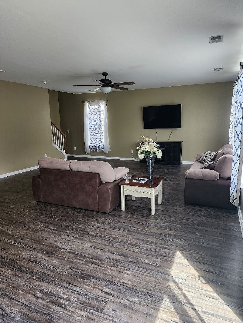 Furnished Finder property 577994_1 photo 5