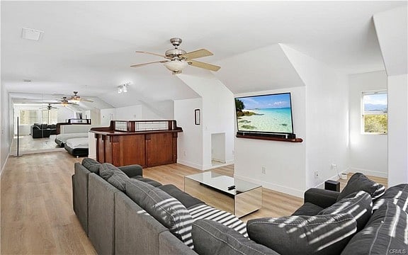 Furnished Finder property 578022_1 photo 40