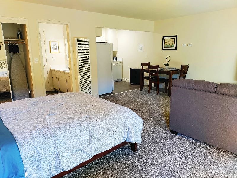 Furnished Finder property 578026_1 photo 3