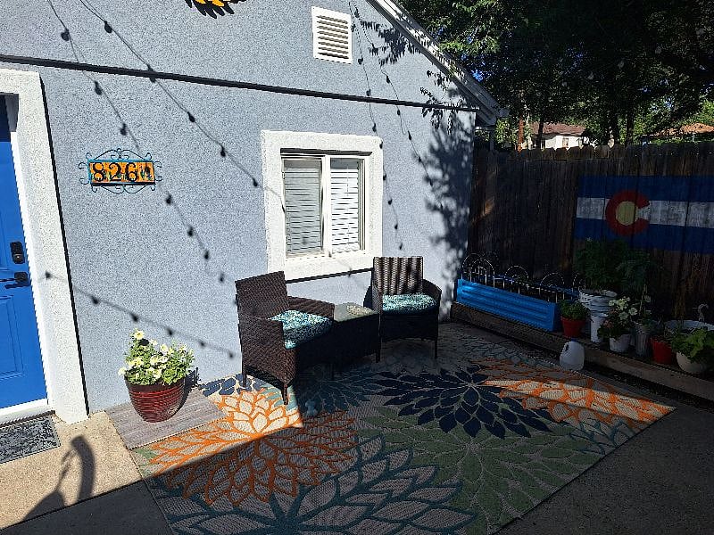 intimate seating area