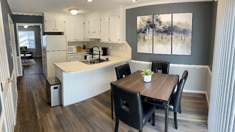 Furnished Finder property 578081_1 photo 3