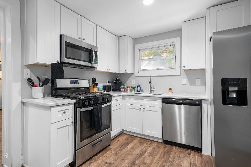 Furnished Finder property 578104_1 photo 3