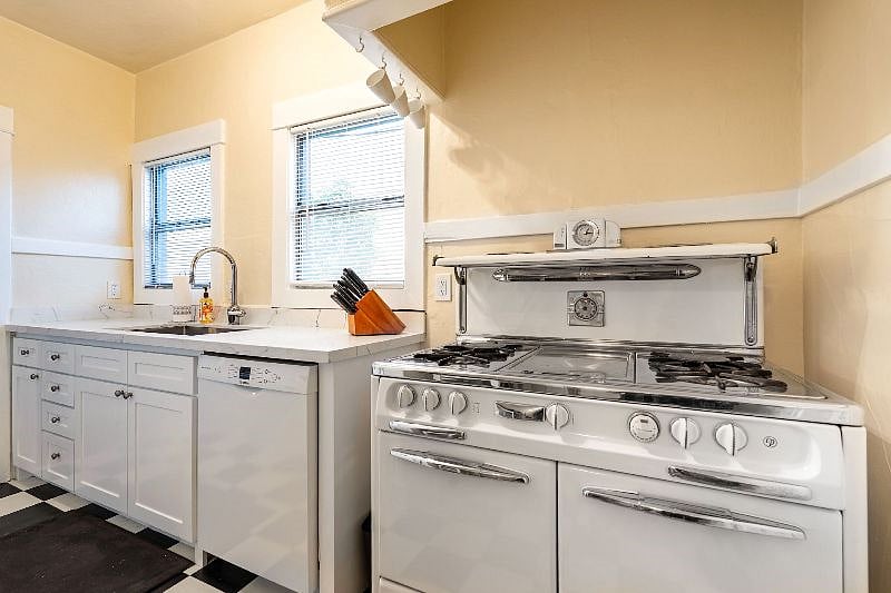 Furnished Finder property 578159_1 photo 27