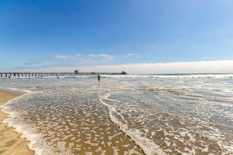 Oceanside Beach next to Pier