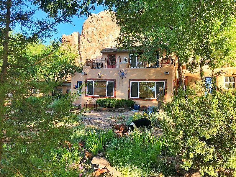 Furnished Finder property 578176_1 photo 1