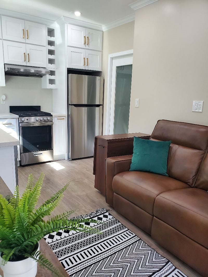 Furnished Finder property 578260_1 photo 3