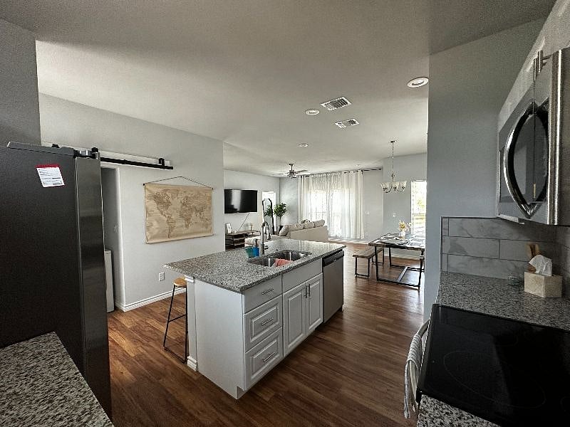 Furnished Finder property 578279_1 photo 9