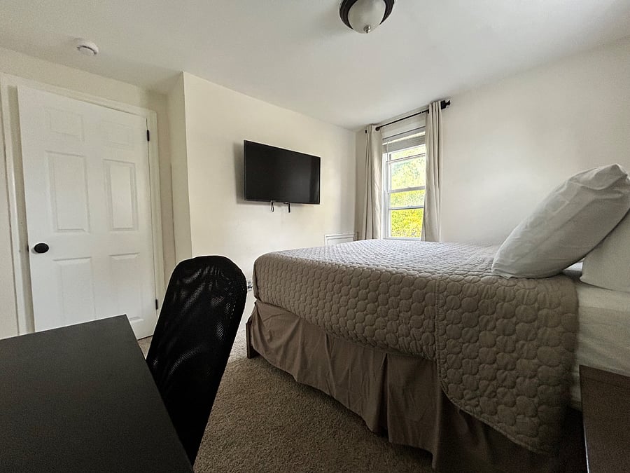 Furnished Finder property 578304_1 photo 12