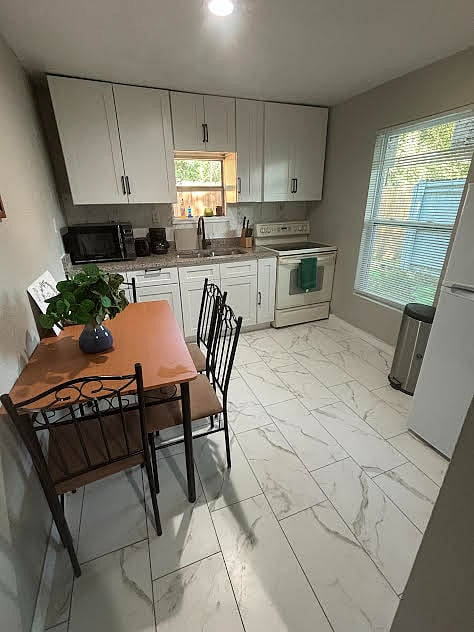 Furnished Finder property 578317_1 photo 9