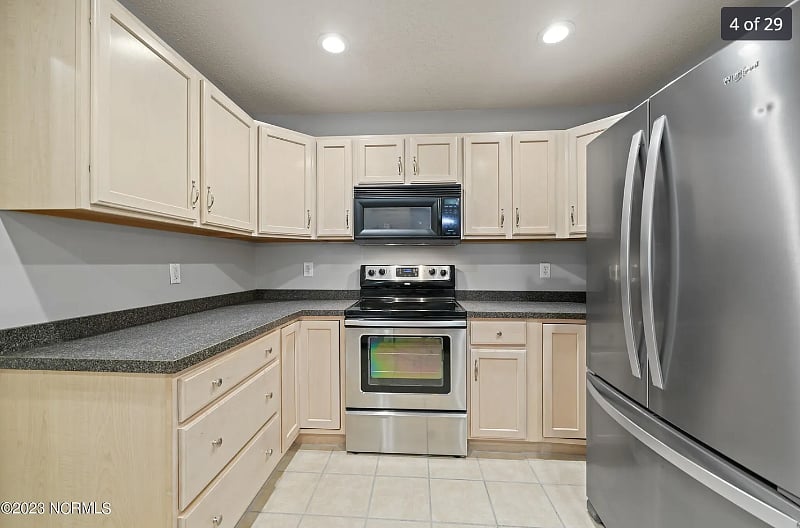 Furnished Finder property 578350_1 photo 4