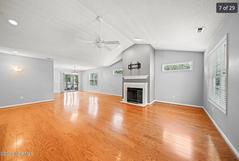 Furnished Finder property 578350_1 photo 3