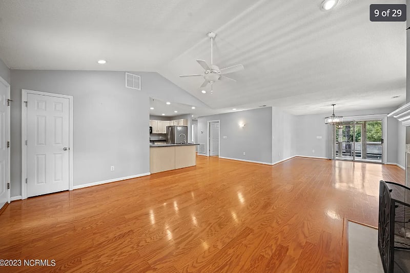 Furnished Finder property 578350_1 photo 8