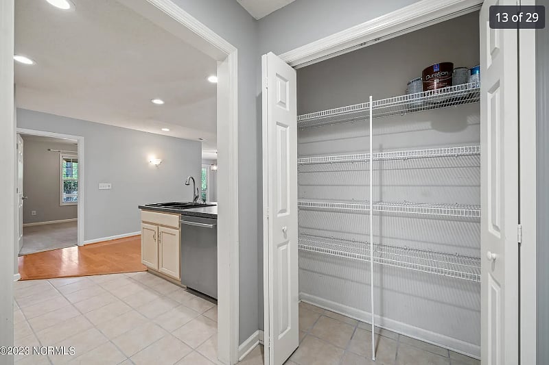 Furnished Finder property 578350_1 photo 11