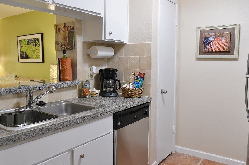Furnished Finder property 578502_1 photo 20