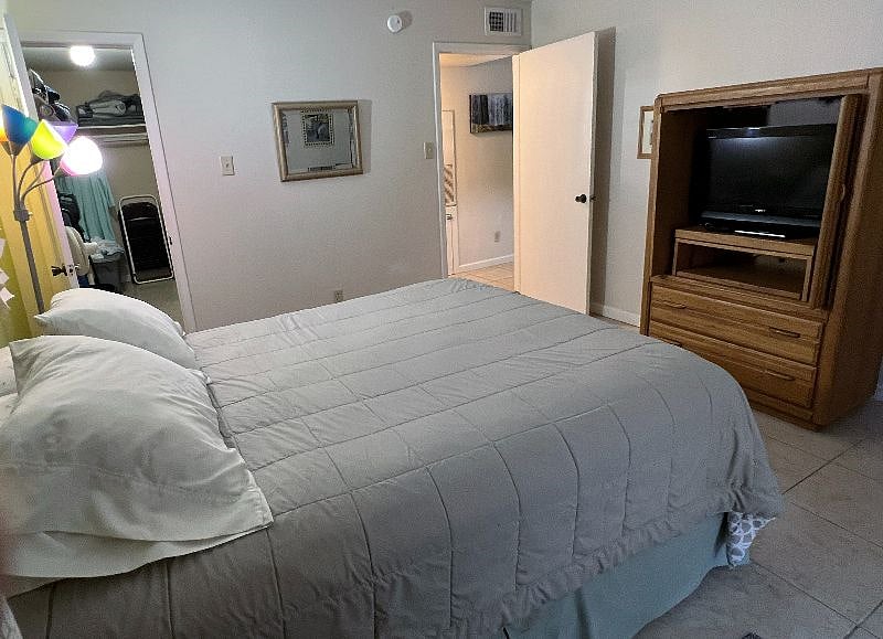 Furnished Finder property 578502_1 photo 10