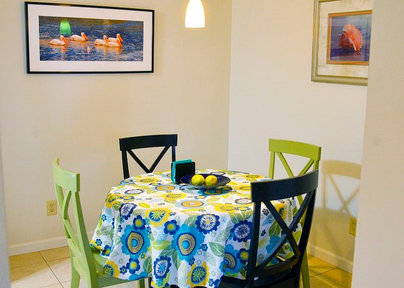 Dining or office nook