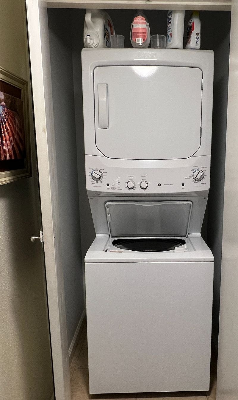 Full size stackable washer and dryer