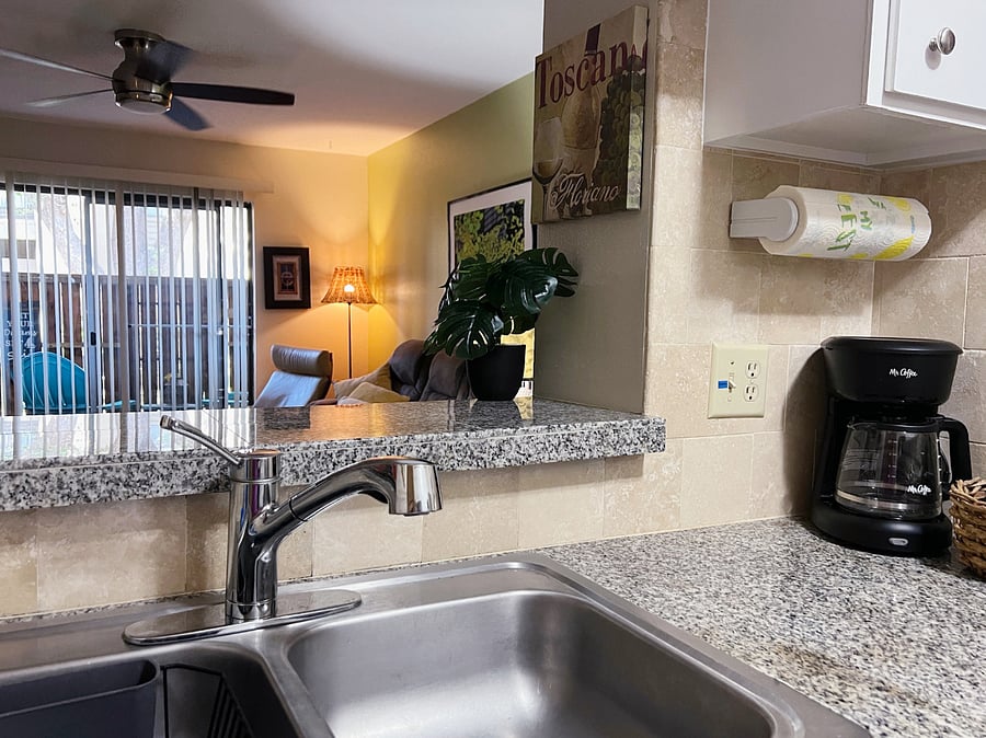 Furnished Finder property 578502_1 photo 8