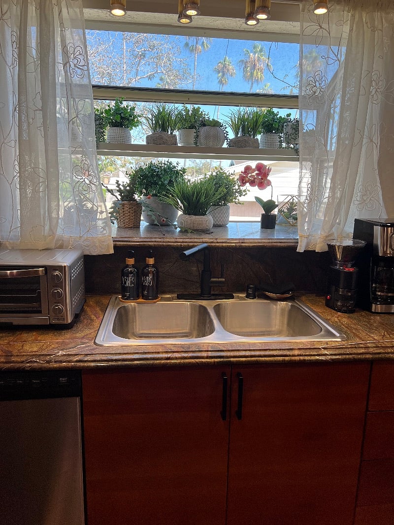 Furnished Finder property 578537_2 photo 9