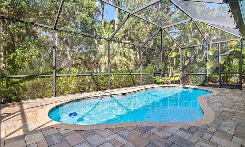 Furnished Finder property 578733_1 photo 3