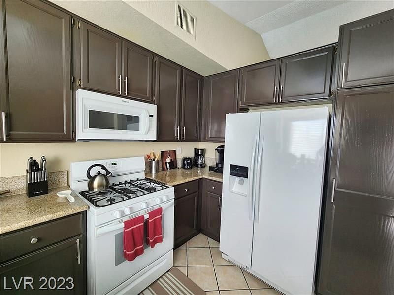 Furnished Finder property 578735_1 photo 6