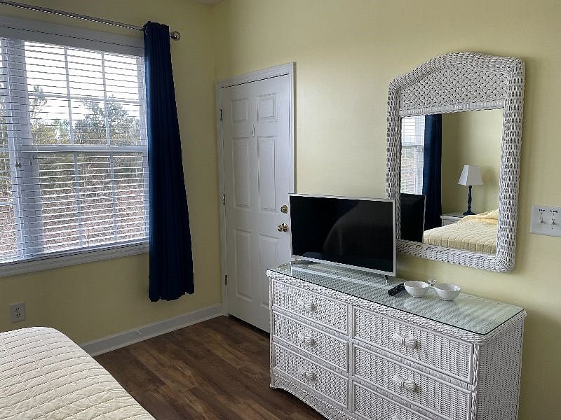 Master bedroom 6 drawer dresser with mirror.  TV with cable
