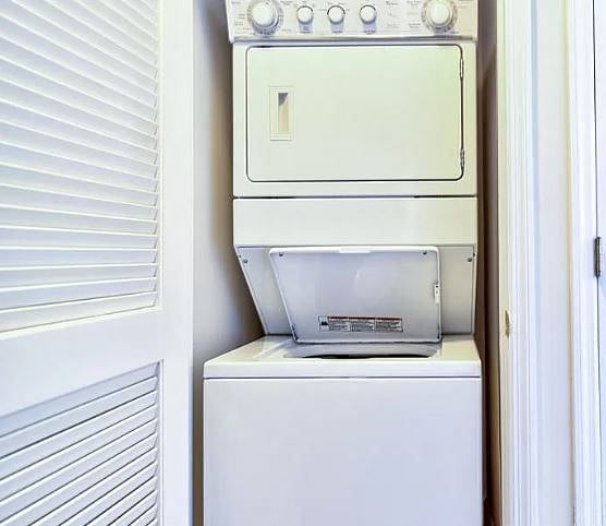 In unit washer & dryer 