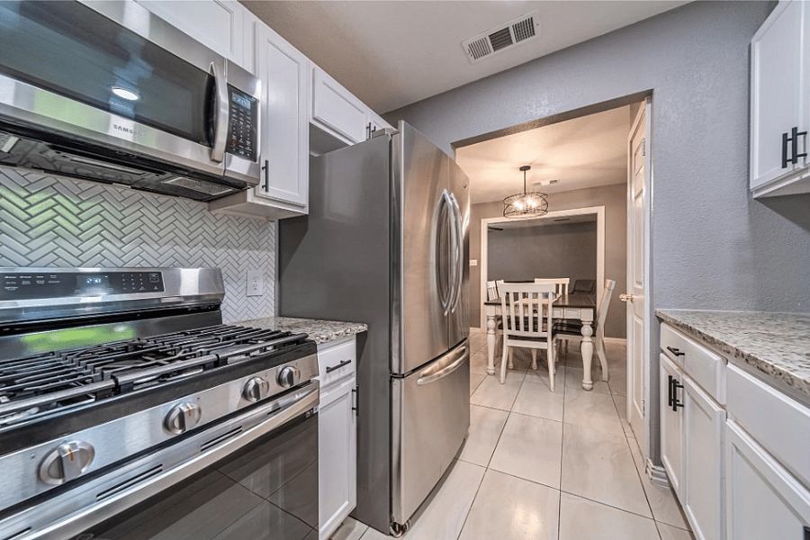 Furnished Finder property 578794_2 photo 3