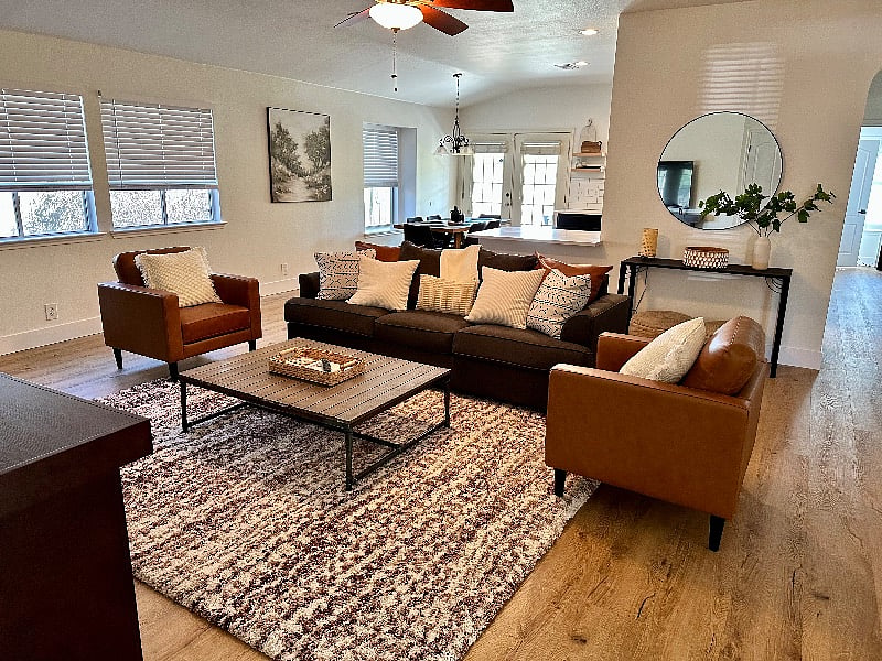 Furnished Finder property 578799_1 photo 3