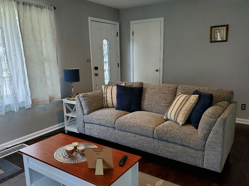 Furnished Finder property 578822_1 photo 3